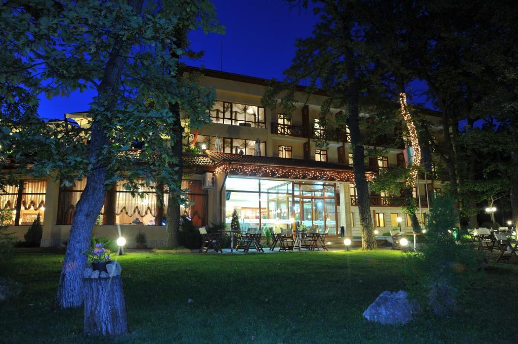Spa Hotel Armira Starozagorski Bani Exteriér fotografie